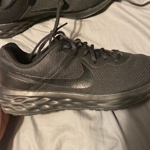 Size 11 all black Nike shoes